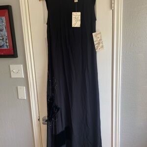 Elegant Black Sleeveless Dress